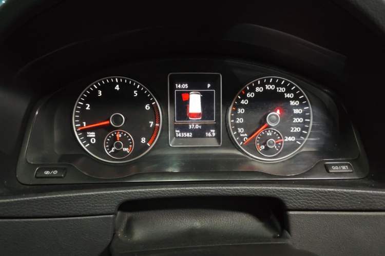 Used Volkswagen Multivan 2014 2.0 TSI Four-Wheel-Drive Executive Edition Instrument Cluster