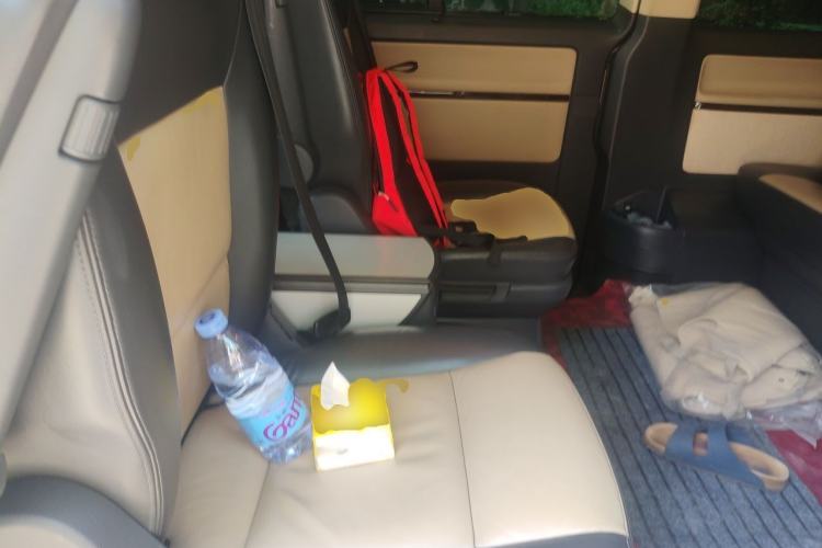 Used Volkswagen Multivan  Left Rear Seat