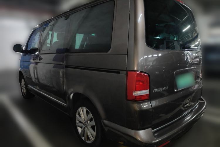 Used Volkswagen Multivan 2014 2.0 TSI Four-Wheel-Drive Executive Edition Rear Left 45 Deg