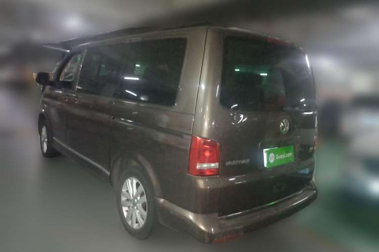 Used Volkswagen Multivan 2014 2.0 TSI Four-Wheel-Drive Executive Edition Rear Left 45 Deg