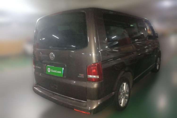 Used Volkswagen Multivan 2014 2.0 TSI Four-Wheel-Drive Executive Edition Rear Right 45 Deg