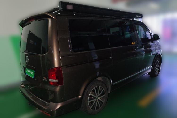 Used Volkswagen Multivan 2014 2.0 TSI Four-Wheel-Drive Executive Edition Rear Right 45 Deg