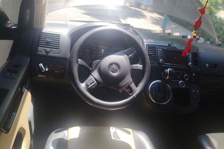 Used Volkswagen Multivan  Steering Wheel