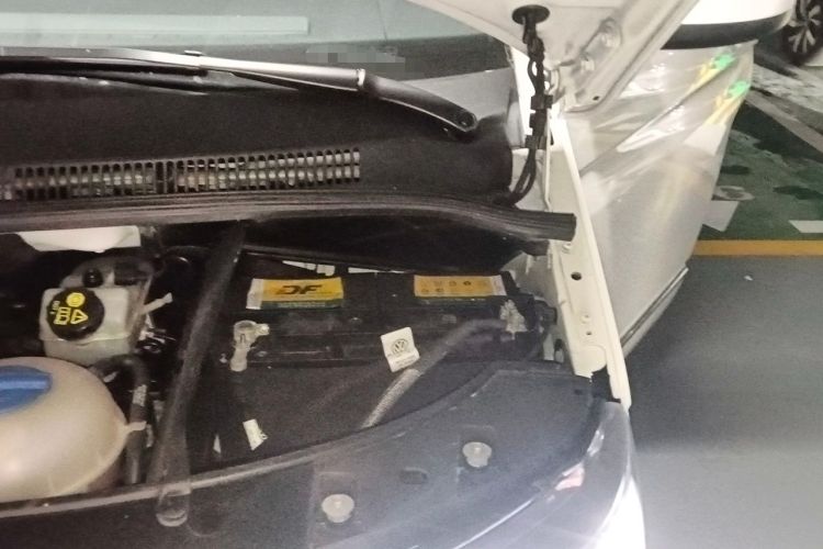 Used Volkswagen Multivan 2014 2.0 TSI Four-Wheel-Drive Executive Edition Engine Bay Left