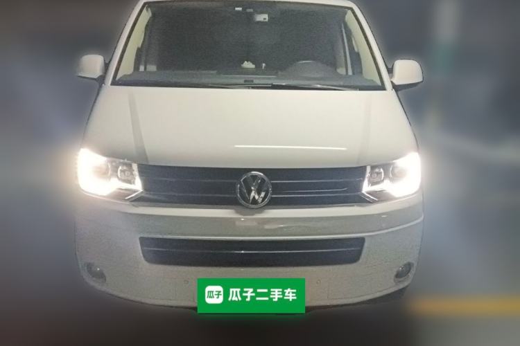 Used Volkswagen Multivan 2014 2.0 TSI Four-Wheel-Drive Executive Edition Front