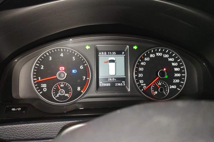 Used Volkswagen Multivan 2014 2.0 TSI Four-Wheel-Drive Executive Edition Instrument Cluster