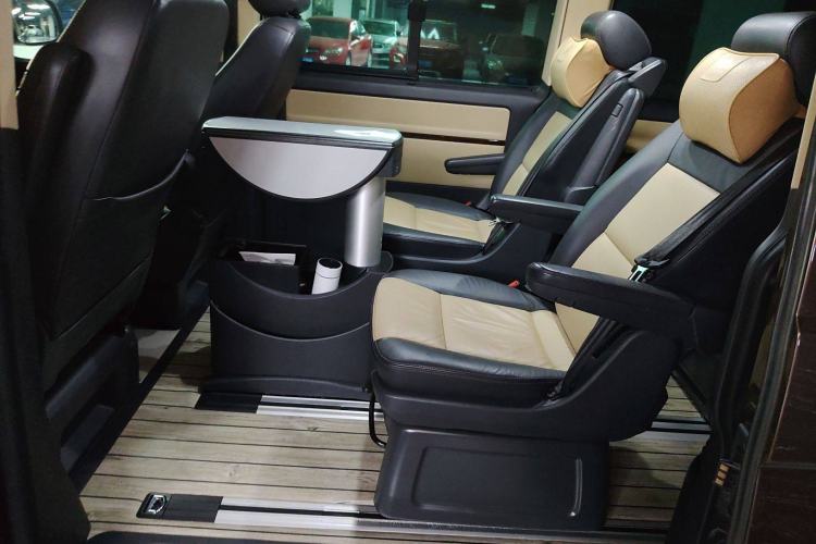 Used Volkswagen Multivan 2014 2.0 TSI Four-Wheel-Drive Executive Edition Left Rear Seat