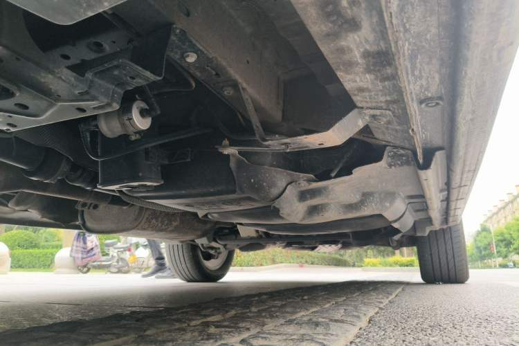 Used Volkswagen Multivan  Chassis Front Left