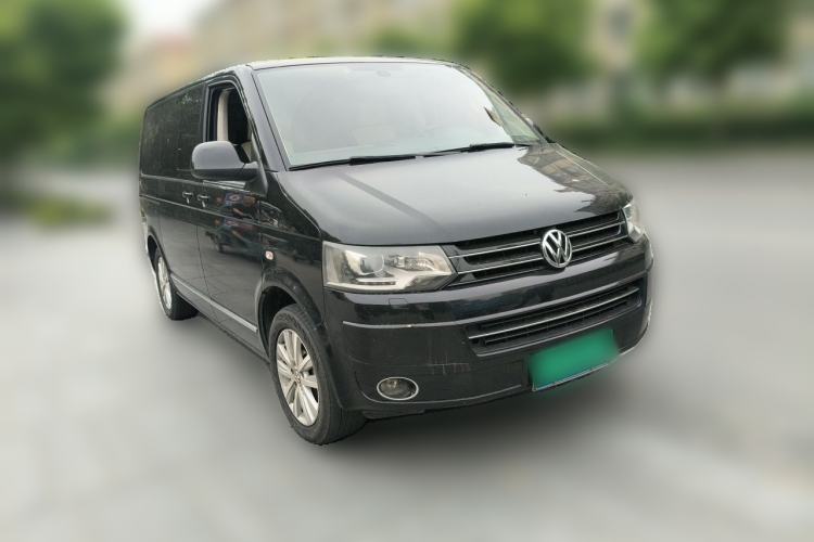 Used Volkswagen Multivan  Front Right 45 Deg