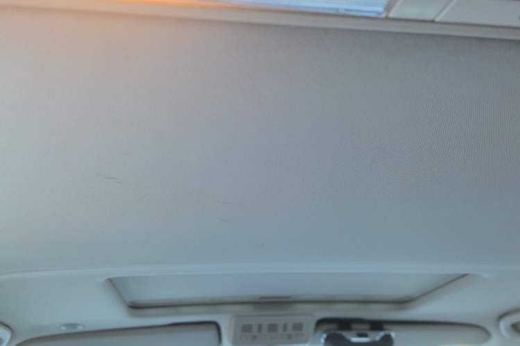 Used Volkswagen Multivan 2015 2.0 TSI Four-Wheel Drive 65th Anniversary Limited Edition Headliner