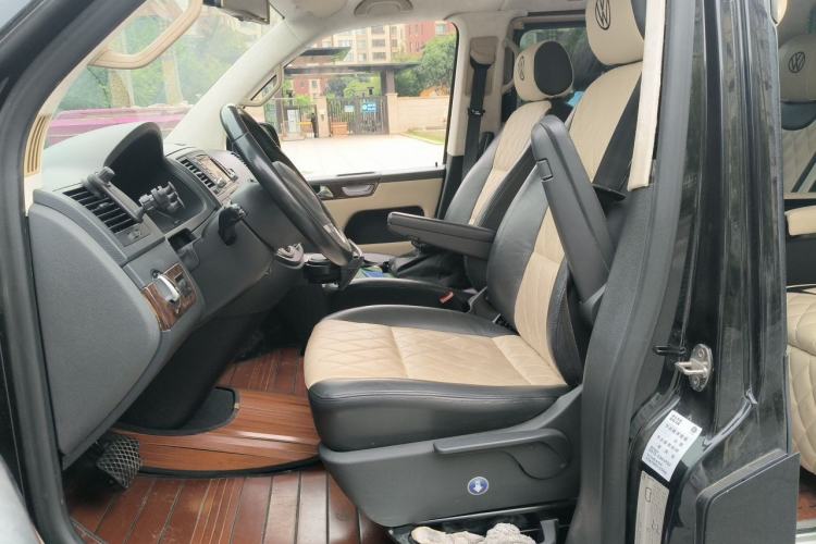 Used Volkswagen Multivan  Left Front Seat