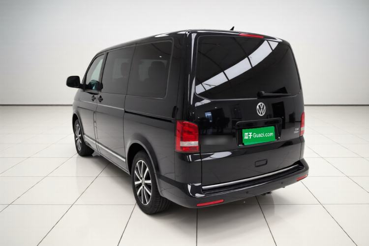 Used Volkswagen Multivan 2015 2.0 TSI Four-Wheel Drive 65th Anniversary Limited Edition Rear Left 45 Deg