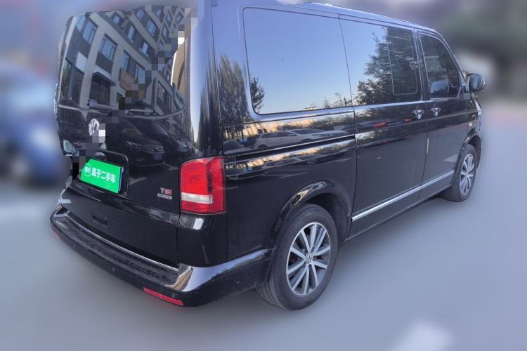 Used Volkswagen Multivan 2015 2.0 TSI Four-Wheel Drive 65th Anniversary Limited Edition Rear Right 45 Deg
