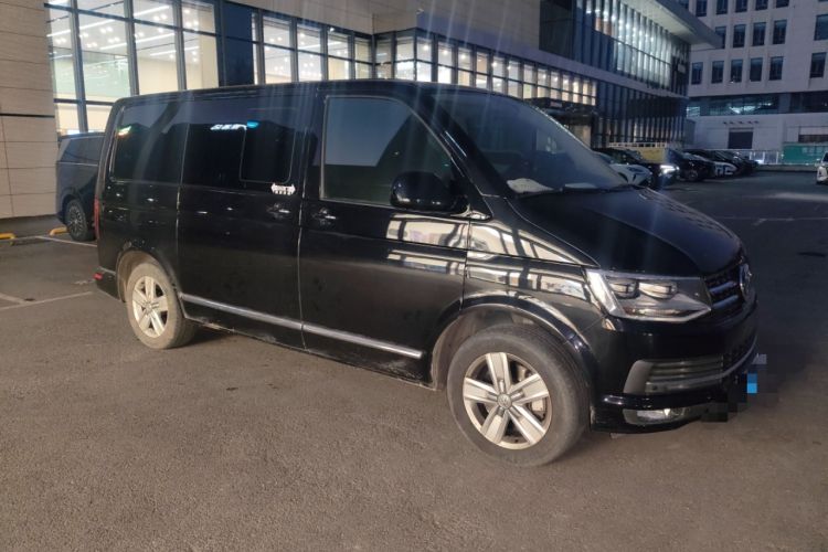 Used Volkswagen Multivan 2016 2.0 TSI Two-Wheel Drive Luxury Edition 7 Seats Exterior 2