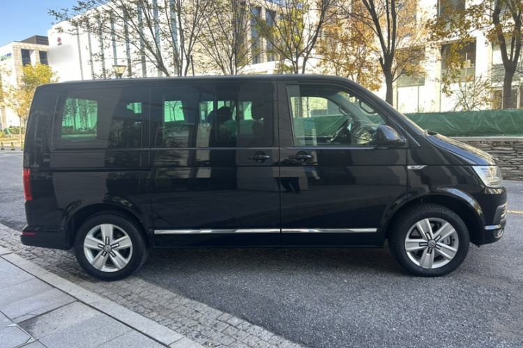 Used Volkswagen Multivan 2016 2.0 TSI Two-Wheel Drive Luxury Edition 7 Seats Exterior 3