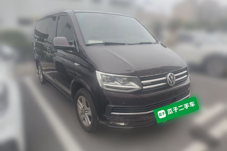 Used Volkswagen Multivan 2016 2.0 TSI 4x4 Premium Edition 7-Seater Front Right 45 Deg