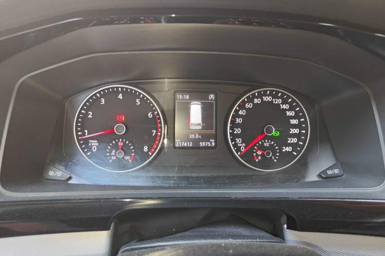 Used Volkswagen Multivan 2016 2.0 TSI 4x4 Premium Edition 7-Seater Instrument Cluster