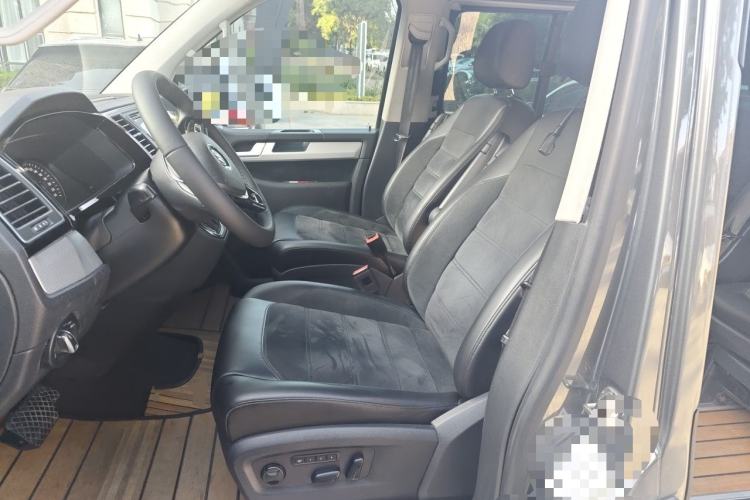 Used Volkswagen Multivan 2016 2.0 TSI 4x4 Premium Edition 7-Seater Left Front Seat