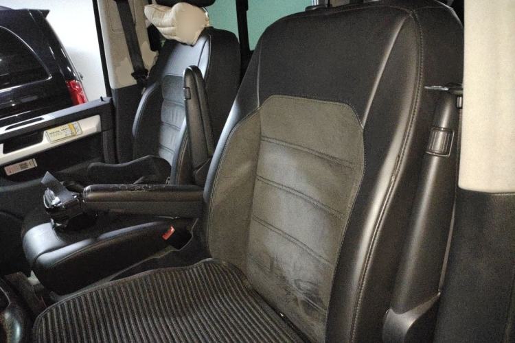 Used Volkswagen Multivan 2016 2.0 TSI Two-Wheel Drive Luxury Edition 6 Seats Left Front Seat