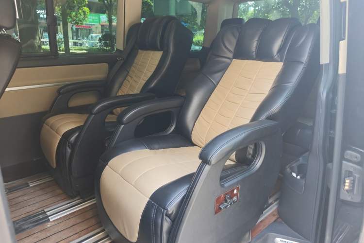 Used Volkswagen Multivan 2016 2.0 TSI 4x4 Premium Edition 7-Seater Left Rear Seat