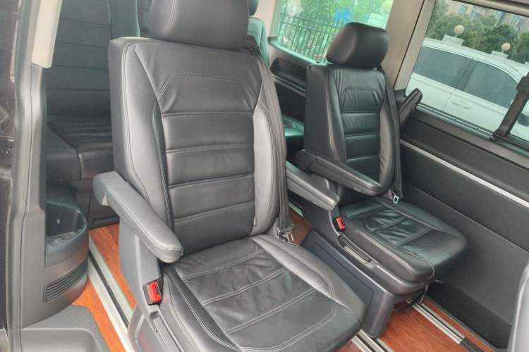 Used Volkswagen Multivan 2016 2.0 TSI 4x4 Premium Edition 7-Seater Left Rear Seat