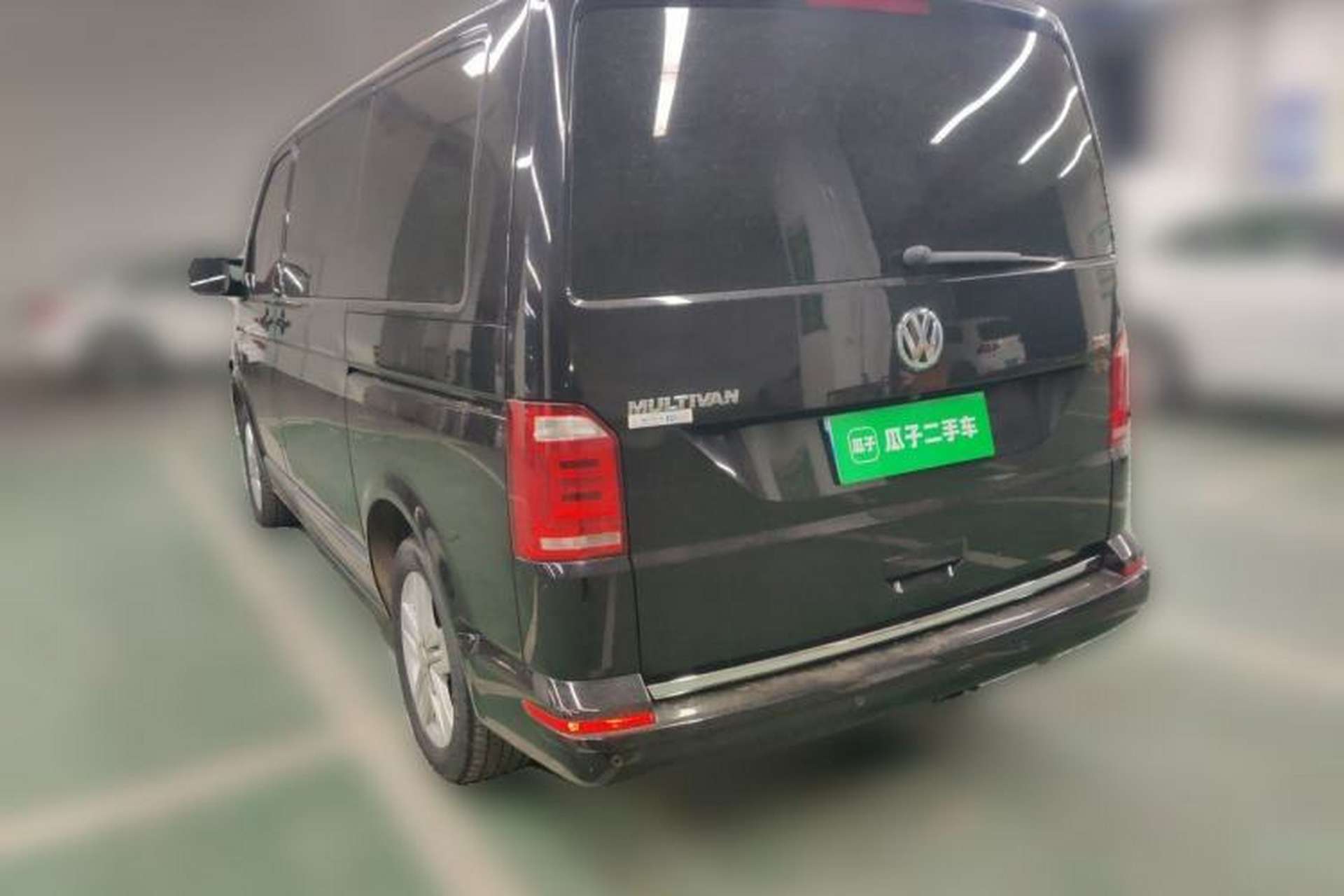 Used Volkswagen Multivan 2016 2.0 TSI Two-Wheel Drive Luxury Edition 7 Seats Rear Left 45 Deg