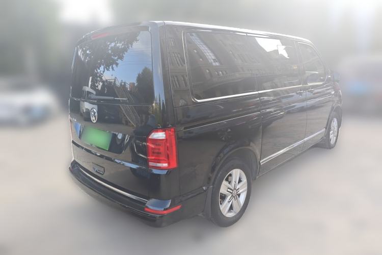 Used Volkswagen Multivan 2016 2.0 TSI 4x4 Premium Edition 7-Seater Rear Right 45 Deg