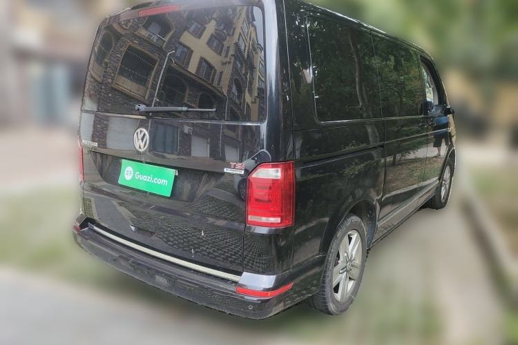 Used Volkswagen Multivan 2016 2.0 TSI Two-Wheel Drive Luxury Edition 7 Seats Rear Right 45 Deg