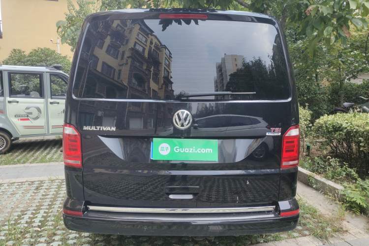 Used Volkswagen Multivan 2016 2.0 TSI Two-Wheel Drive Luxury Edition 7 Seats Rear