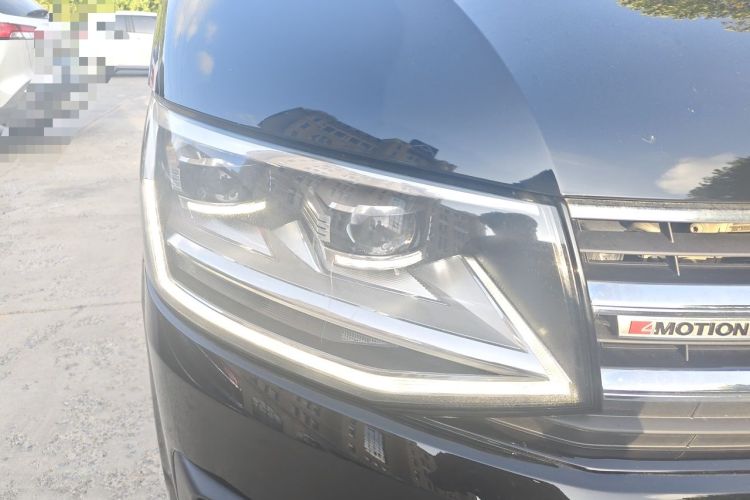 Used Volkswagen Multivan 2016 2.0 TSI 4x4 Premium Edition 7-Seater Right Front Headlight