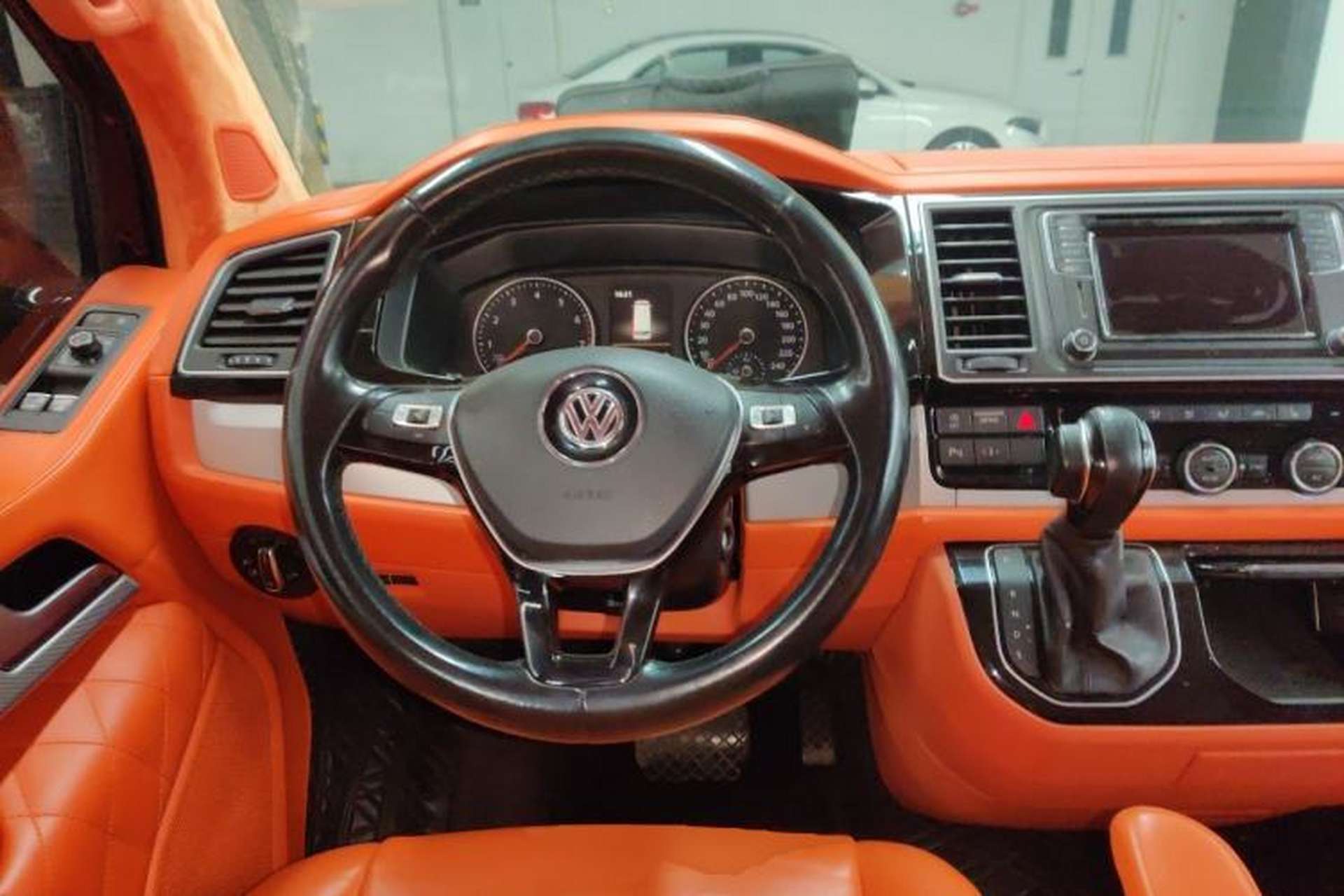 Used Volkswagen Multivan 2016 2.0 TSI Two-Wheel Drive Luxury Edition 7 Seats Steering Wheel