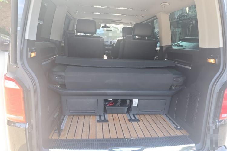 Used Volkswagen Multivan 2016 2.0 TSI 4x4 Premium Edition 7-Seater Trunk