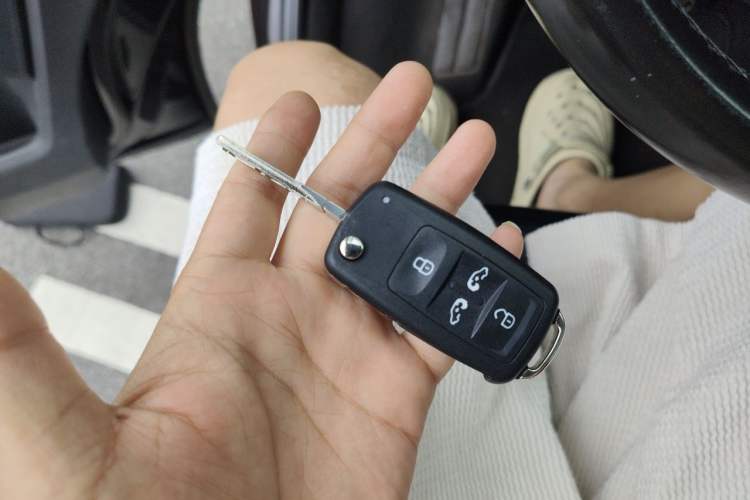 Used Volkswagen Multivan 2016 2.0 TSI 4x4 Premium Edition 7-Seater Vehicle Key