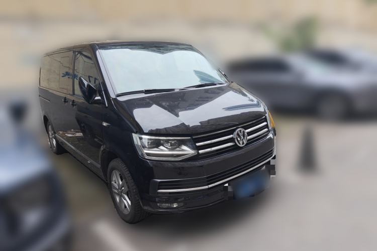 Used Volkswagen Multivan 2016 2.0 TSI Two-Wheel Drive Luxury Edition 7 Seats Front Right 45 Deg