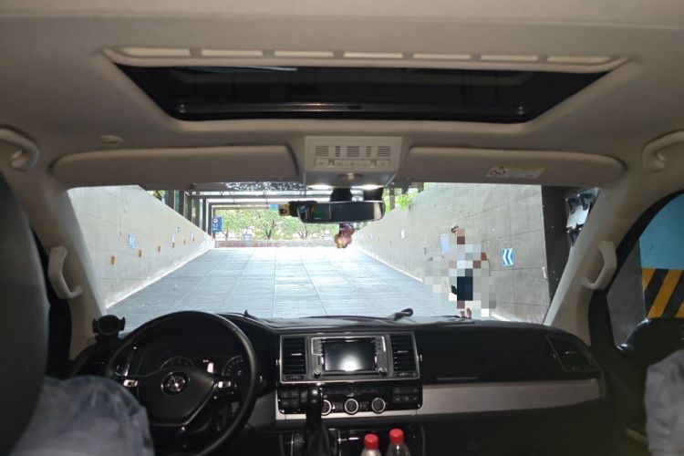 Used Volkswagen Multivan 2016 2.0 TSI 4x4 Premium Edition 7-Seater Headliner