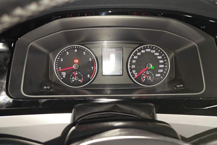 Used Volkswagen Multivan 2016 2.0 TSI 4x4 Premium Edition 7-Seater Instrument Cluster