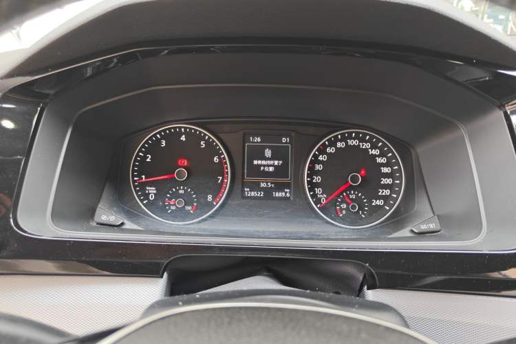 Used Volkswagen Multivan 2016 2.0 TSI Two-Wheel Drive Luxury Edition 7 Seats Instrument Cluster