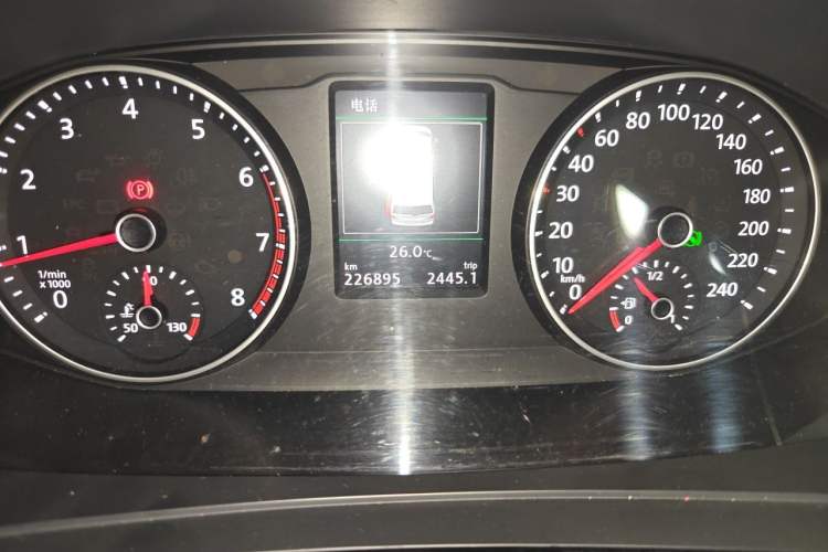 Used Volkswagen Multivan 2016 2.0 TSI 4x4 Premium Edition 7-Seater Odometer Close Up