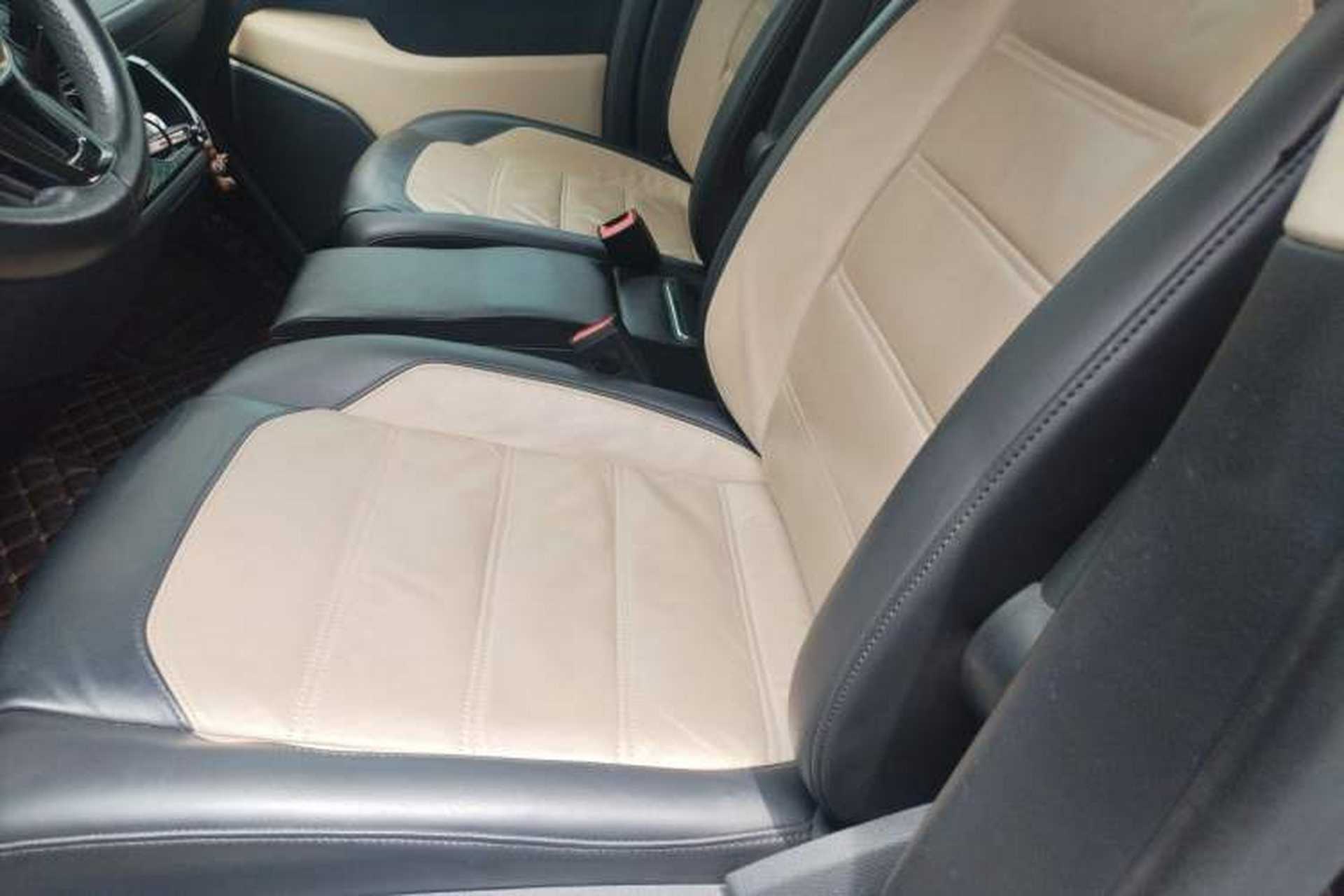 Used Volkswagen Multivan 2016 2.0 TSI 4x4 Premium Edition 7-Seater Left Front Seat