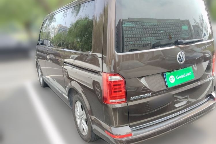 Used Volkswagen Multivan 2016 2.0 TSI 4x4 Premium Edition 7-Seater Rear Left 45 Deg