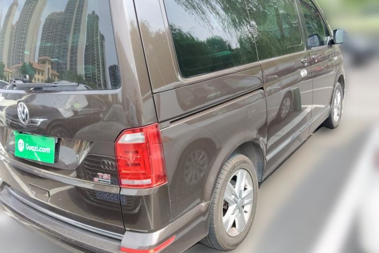 Used Volkswagen Multivan 2016 2.0 TSI 4x4 Premium Edition 7-Seater Rear Right 45 Deg