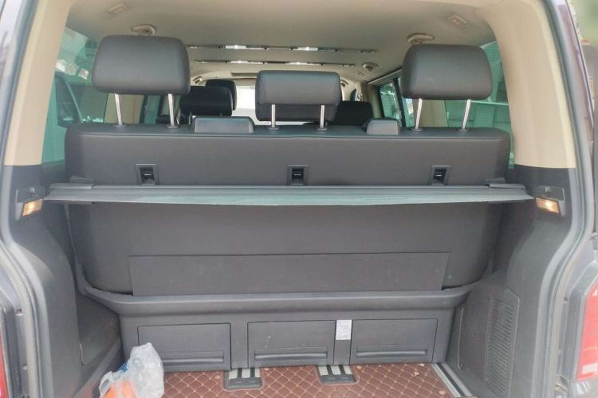 Used Volkswagen Multivan 2016 2.0 TSI 4x4 Premium Edition 7-Seater Trunk