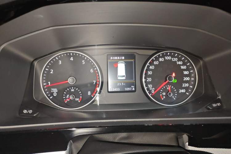 Used Volkswagen Multivan 2016 2.0 TSI 4x4 Premium Edition 7-Seater Instrument Cluster