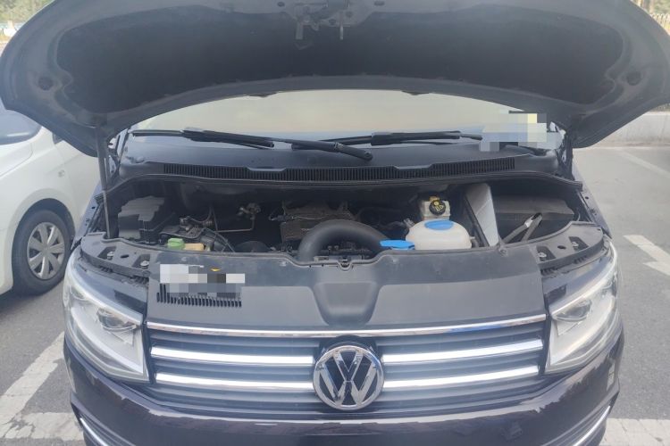 Used Volkswagen Multivan 2017 2.0 TSI Two-Wheel Drive Luxury Edition 7 Seats Engine Bay
