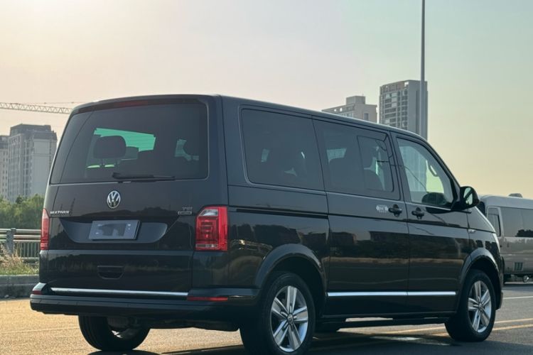 Used Volkswagen Multivan 2017 2.0 TSI 4x4 Prestige Edition 7-Seater Exterior 2