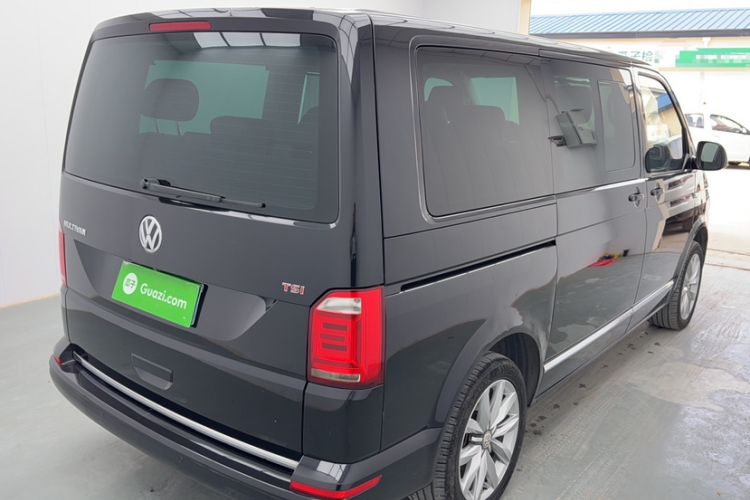 Used Volkswagen Multivan 2017 2.0 TSI Two-Wheel Drive Luxury Edition 7 Seats Exterior 4