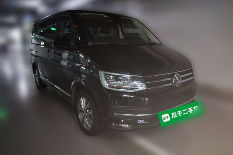 Used Volkswagen Multivan 2017 2.0 TSI 4x4 Prestige Edition 7-Seater Front Right 45 Deg