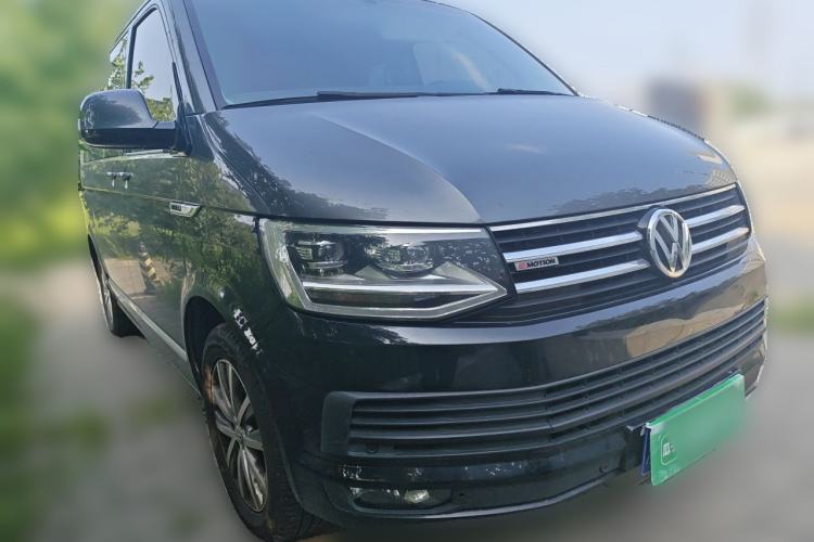 Used Volkswagen Multivan  Front Right 45 Deg