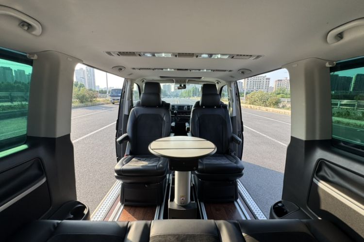 Used Volkswagen Multivan 2017 2.0 TSI 4x4 Prestige Edition 7-Seater Headliner