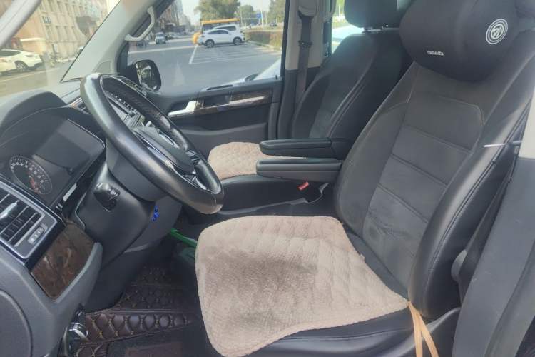 Used Volkswagen Multivan 2017 2.0 TSI Two-Wheel Drive Luxury Edition 7 Seats Left Front Seat